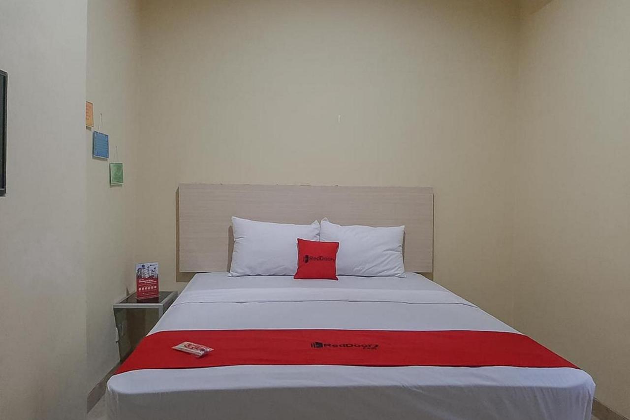 Reddoorz Near Kantor Walikota Bontang Nyerakat Экстерьер фото